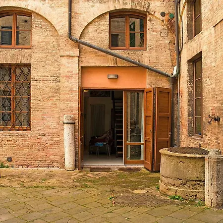Stilnuovo Charming In Siena's Historic Center, Very Close To Piazza Del Campo Апартаменты *