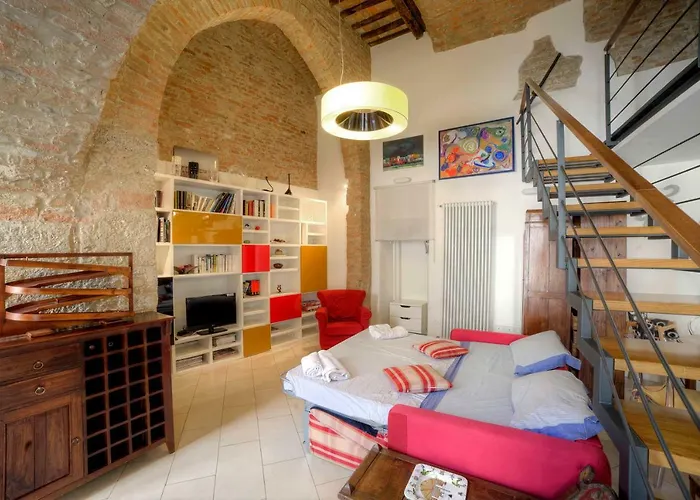 Stilnuovo Charming In Siena's Historic Center, Very Close To Piazza Del Campo *