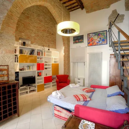 Stilnuovo Charming In Siena's Historic Center, Very Close To Piazza Del Campo *