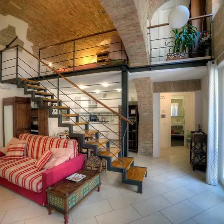 Stilnuovo Charming In Siena's Historic Center, Very Close To Piazza Del Campo סיינה