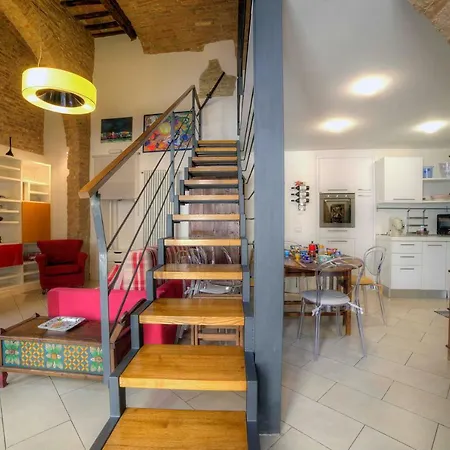 アパート Stilnuovo Charming In Siena's Historic Center, Very Close To Piazza Del Campo *
